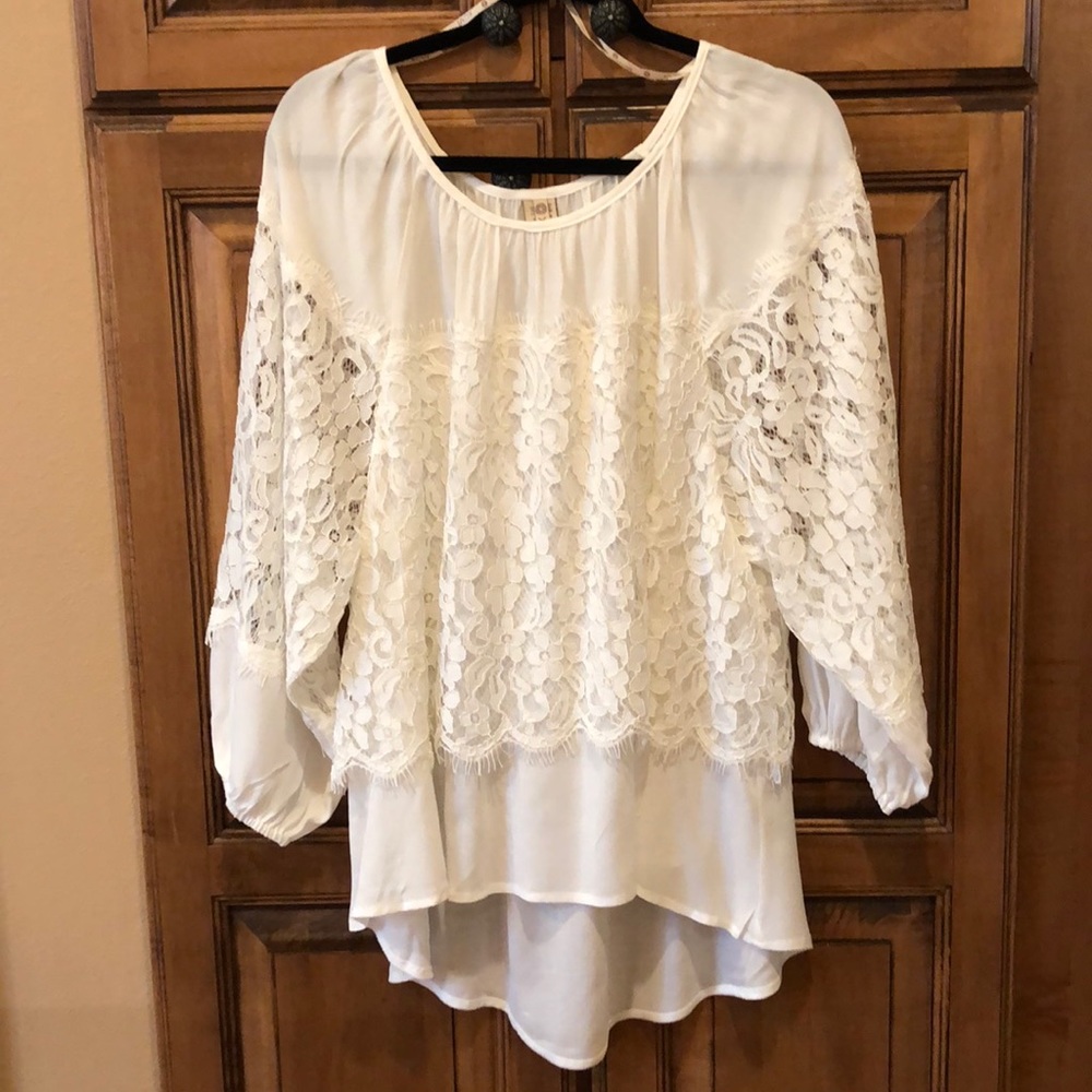 XCV1 lace blouse